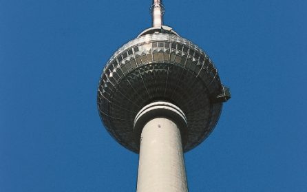 Museiön & östra Berlin image