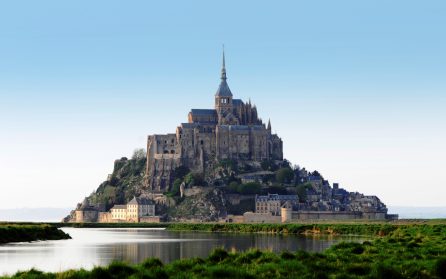 Dior & Mont-Saint-Michel image