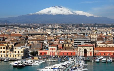 Etna & Taormina med vingård - Tillval image