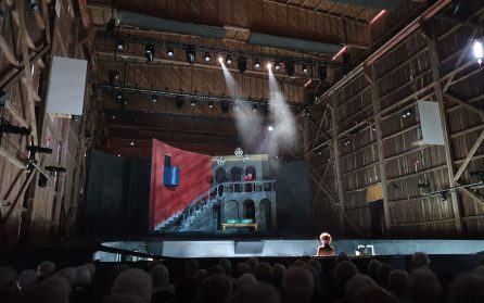 Opera på skäret & Loka brunn image