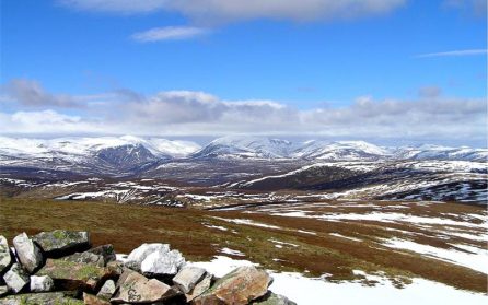 Cairngorms och uråldriga bergarter image